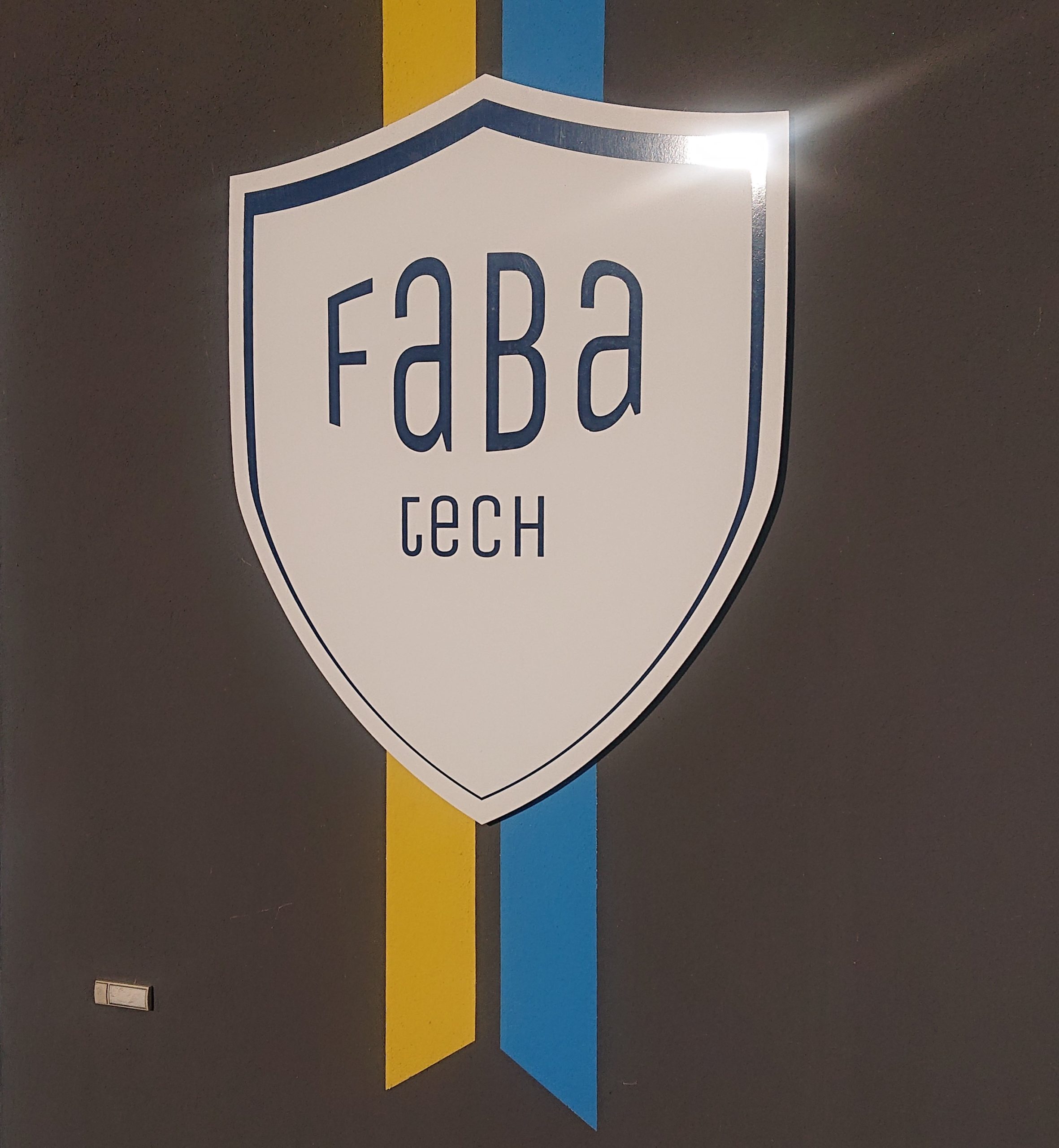 Fabatech Schild